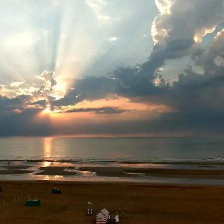 Apartment Valdemosa One De Haan